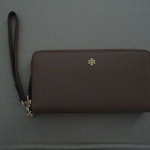 AUTHENTIC BROWN/MOOSE TORY BURCH EMERSON WRISTLET ZIP WALLET